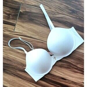 Victoria's Secret Love Cloud Push-Up Bra Size 34D White Plunge Padded New